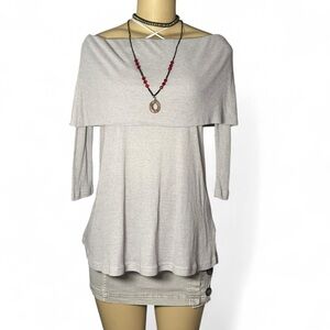 Umgee Taupe Ribbed Off-Shoulder Pullover – Size S